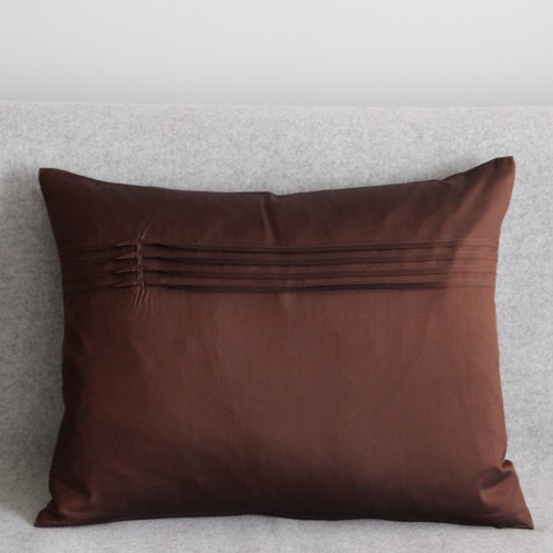 Twisted Pleat - cushion - rectangular - chocolate