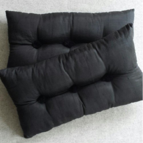 Tufted Cushions - pair - rectangular - Black